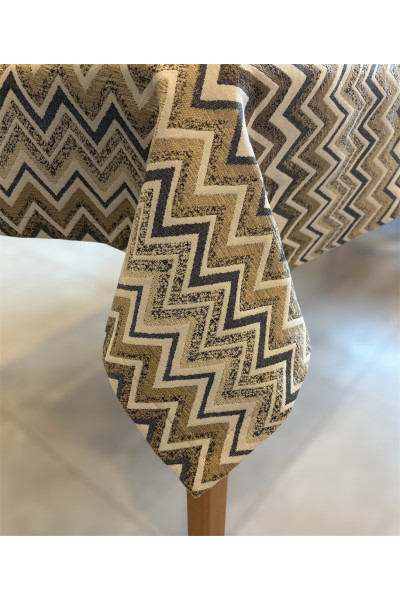 obrus zygzak, obrus na stół , obrus kwadratowy, obrus dekoracyjny, obrus beżowy